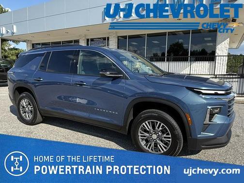 2025 Chevrolet Traverse LT