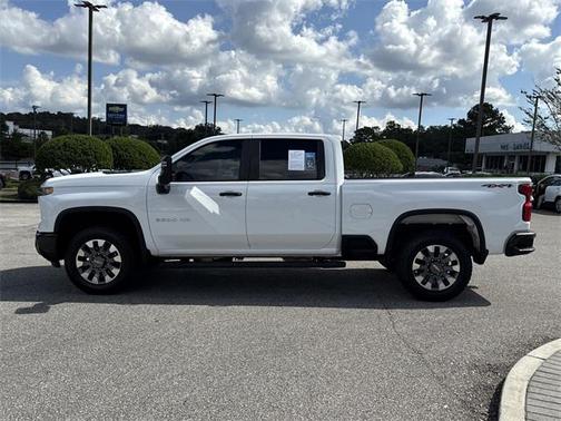 2024 Chevrolet Silverado 2500 Custom