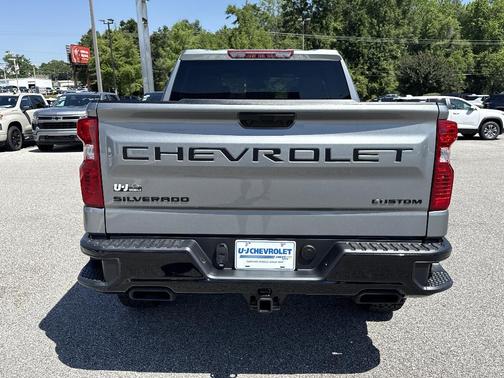 Sterling Gray Metallic 2026 Chevrolet Silverado 1500 Custom Trail Boss