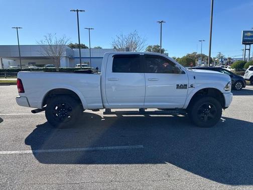 2017 RAM 2500 Laramie Crew Cab 4x4 6'4' Box