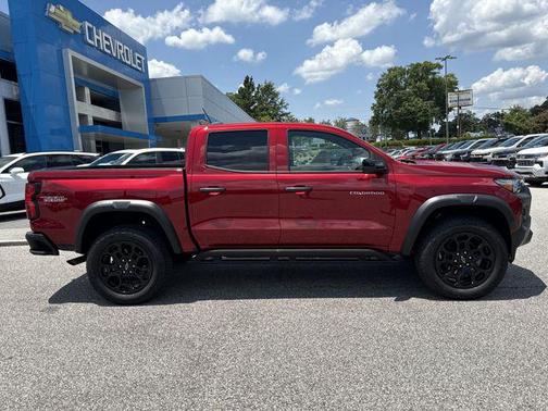 Radiant Red Tintcoat 2026 Chevrolet Colorado Trail Boss