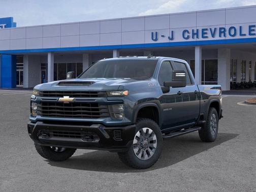 2026 Chevrolet Silverado 2500 Custom