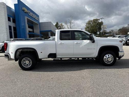 2026 Chevrolet Silverado 3500 LT