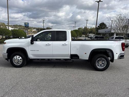 2026 Chevrolet Silverado 3500 LT