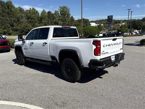 2025 Chevrolet Silverado 2500 4WD Crew Cab Standard Bed ZR2