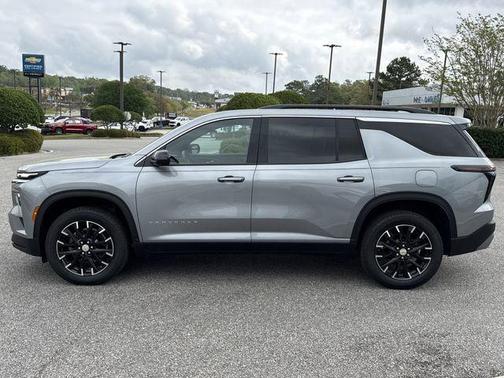 Sterling Gray Metallic 2025 Chevrolet Traverse LT