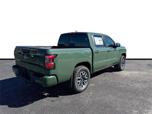 2025 Nissan Frontier SL
