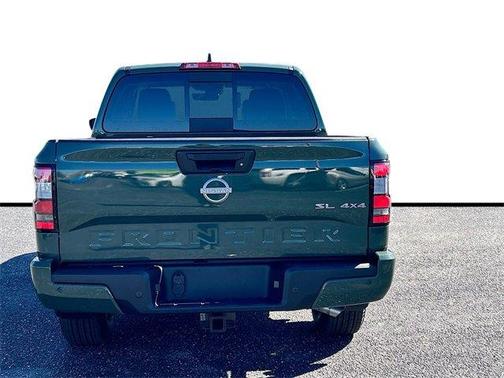 2025 Nissan Frontier SL