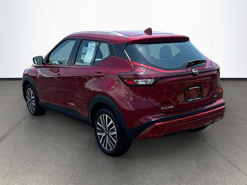Scarlet Ember Tintcoat 2024 Nissan Kicks SV