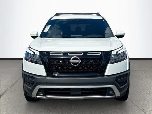 Glacier White 2025 Nissan Pathfinder Rock Creek