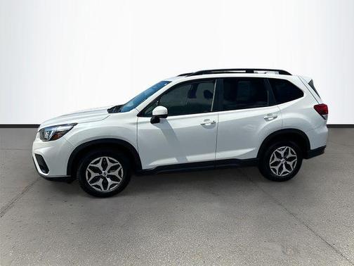 Crystal White Pearl 2020 Subaru Forester Premium