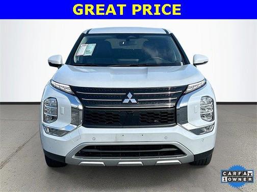 2023 Mitsubishi Outlander PHEV SE