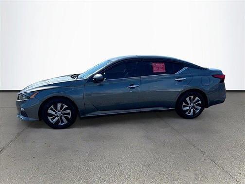 2022 Nissan Altima 2.5 S