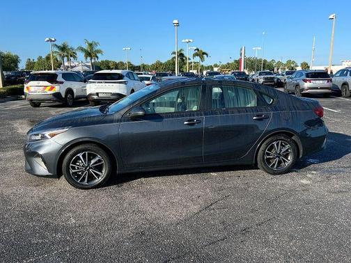 Gravity Gray 2023 Kia Forte LXS