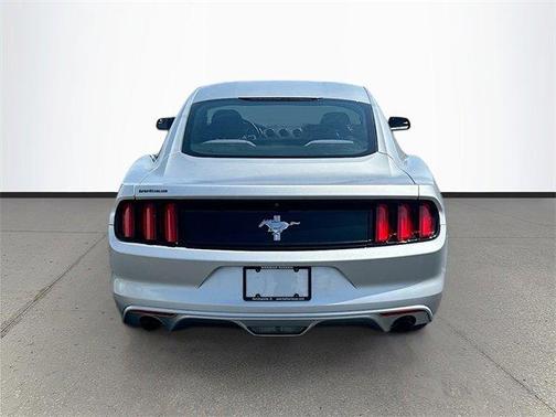 2017 Ford Mustang V6