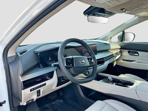 Everest White Pearl Tricoat 2026 Nissan Murano SL