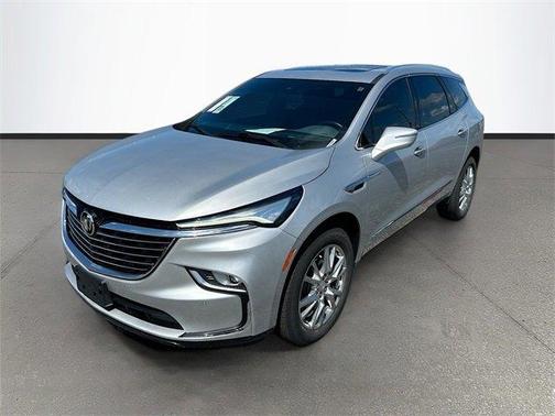 2022 Buick Enclave Essence