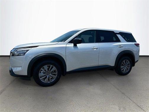 2025 Nissan Pathfinder S