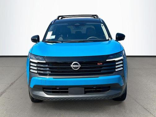 Arctic Ice Blue/Black 2026 Nissan Kicks SR