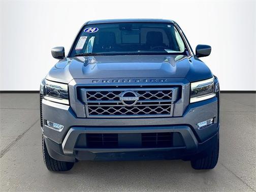 2024 Nissan Frontier SL
