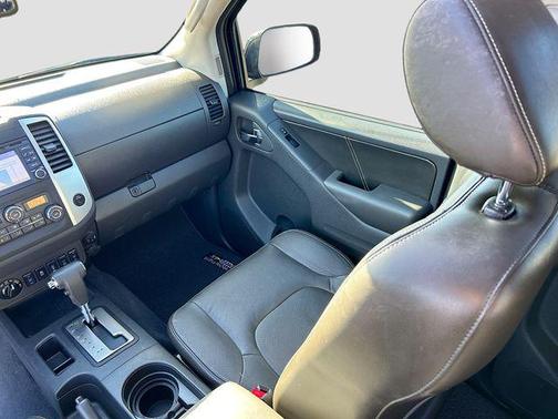 Magnetic Black Pearl 2019 Nissan Frontier PRO-4X