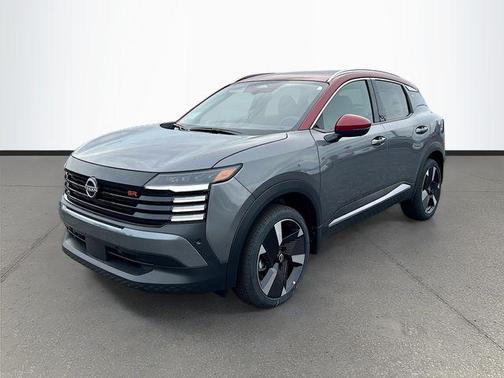 Gun Metallic/Scarlet Ember Tintcoat 2026 Nissan Kicks SR