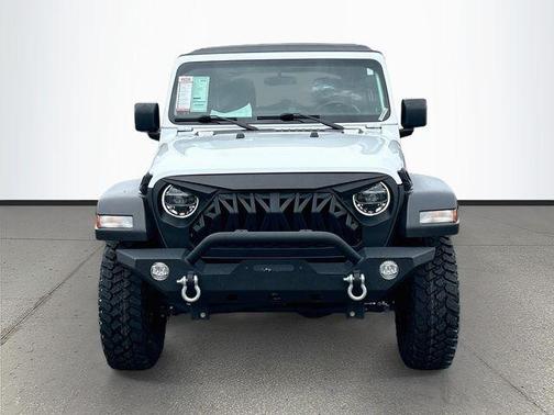 Bright White Clearcoat 2021 Jeep Wrangler Willys