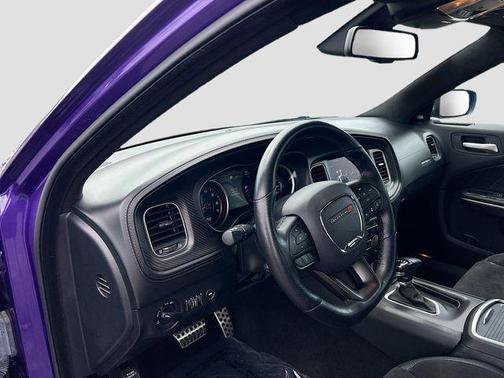 Plum Crazy Pearlcoat 2023 Dodge Charger R/T Scat Pack
