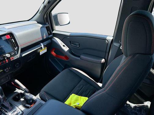 Boulder Gray Pearl 2026 Nissan Frontier PRO-4X