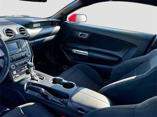 2015 Ford Mustang V6