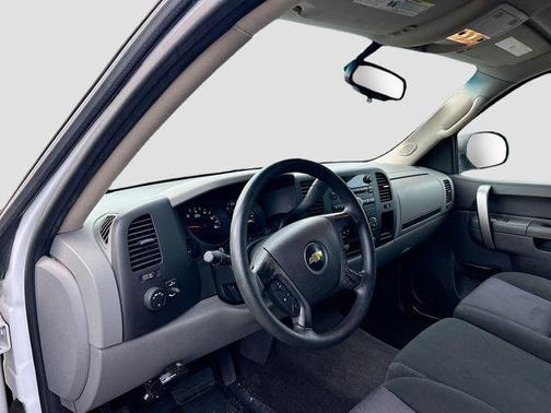 Summit White 2011 Chevrolet Silverado 1500 LS