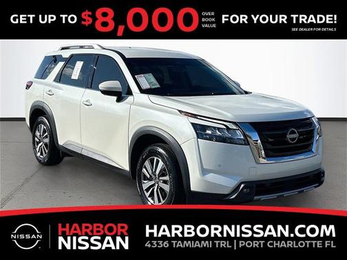 2023 Nissan Pathfinder SL