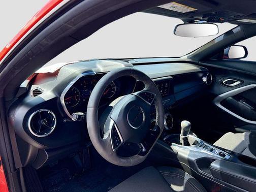 Crush 2021 Chevrolet Camaro 1LT