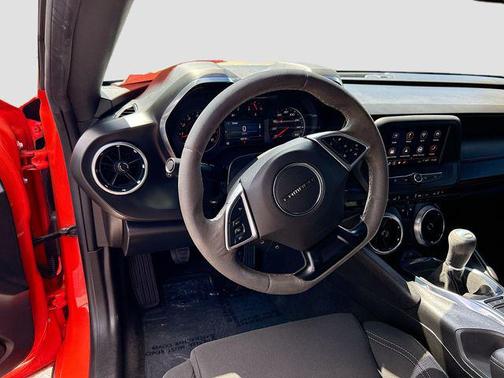 Crush 2021 Chevrolet Camaro 1LT