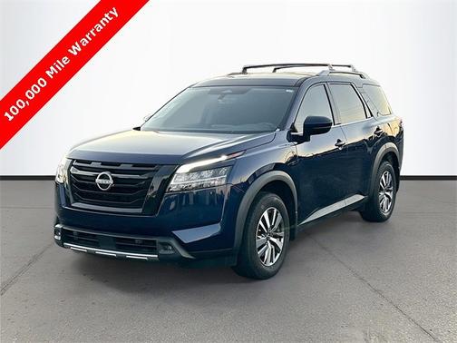 2023 Nissan Pathfinder SL