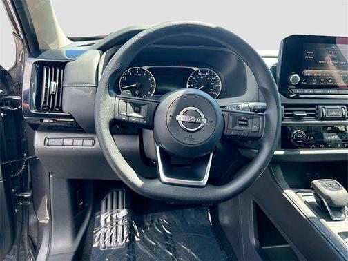 2025 Nissan Pathfinder S
