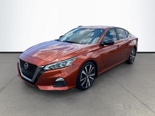 Sunset Drift Chromaflair 2020 Nissan Altima SR FWD