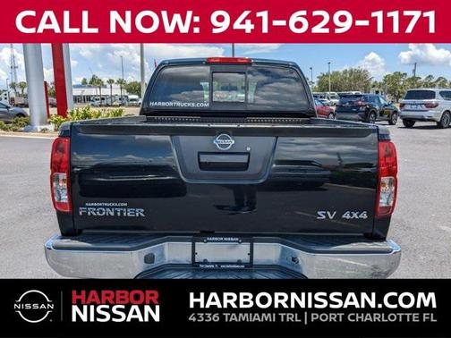 Magnetic Black Pearl 2019 Nissan Frontier SV