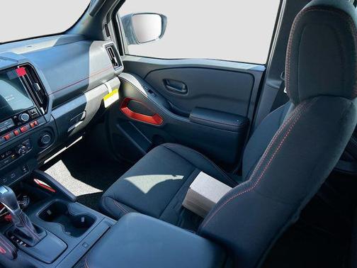 Super Black 2026 Nissan Frontier PRO-X