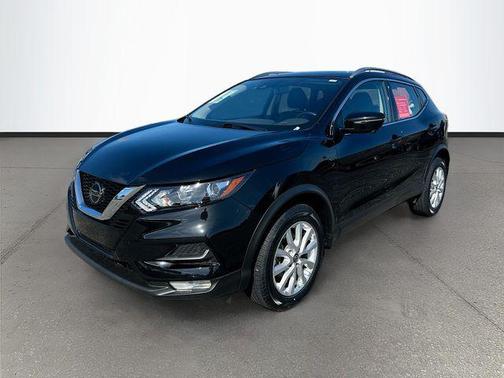 Magnetic Black Pearl 2022 Nissan Rogue Sport SV