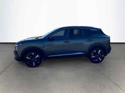 Canyon Bronze Metallic 2026 Nissan Kicks SR