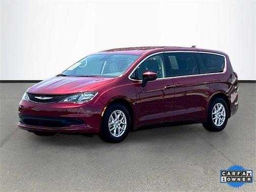 2023 Chrysler Voyager LX