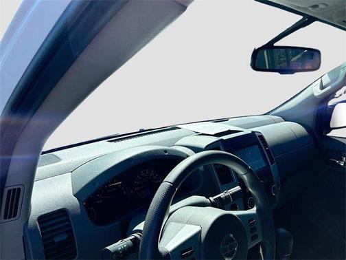 2020 Nissan Frontier SV