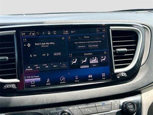 2022 Chrysler Pacifica Touring-L