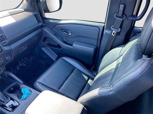 2022 Nissan Frontier PRO-X