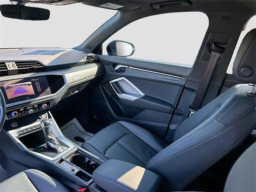 2022 Audi Q3 40 Premium