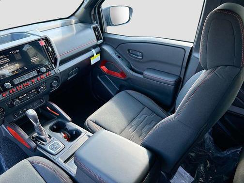 Super Black 2026 Nissan Frontier PRO-4X
