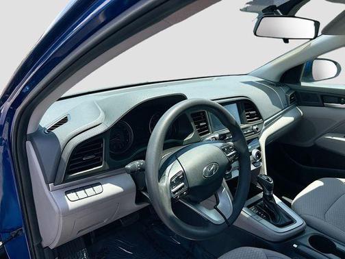 Lakeside Blue 2019 Hyundai ELANTRA SEL