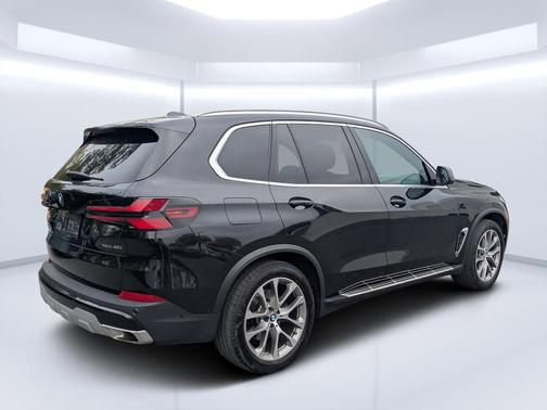 Black Sapphire Metallic 2025 BMW X5 xDrive40i