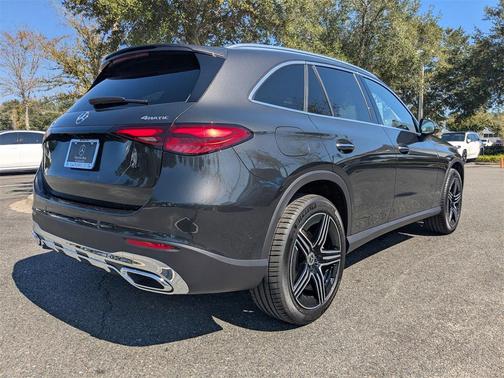 2026 Mercedes-Benz GLC 300 4MATIC
